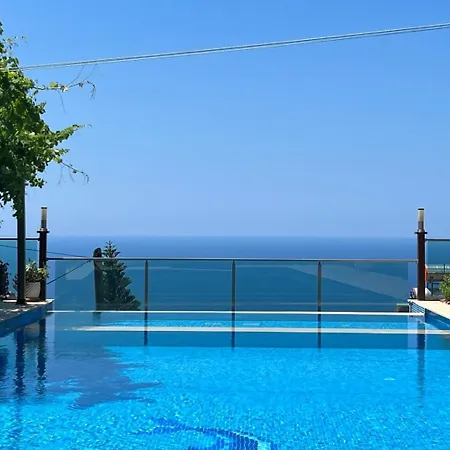 Feriehus With A View And Pool Alanya