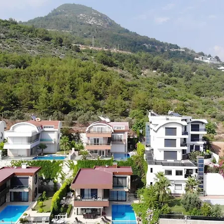 With A View And Pool 펜션