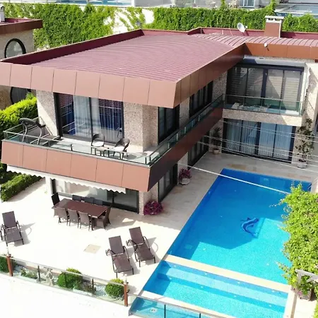 With A View And Pool 알란야